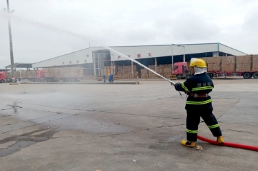 护航“双节”除隐患！优发国际纸业节前清静事情不打烊